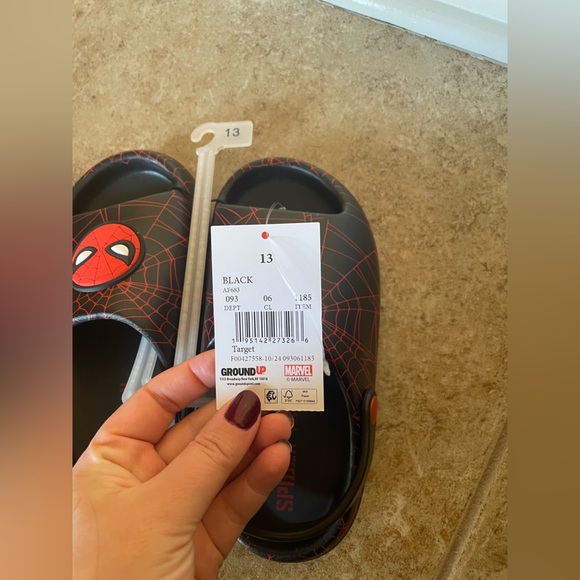 Spider-Man Toddler Sandals in Black & Red - Picture 2 of 3